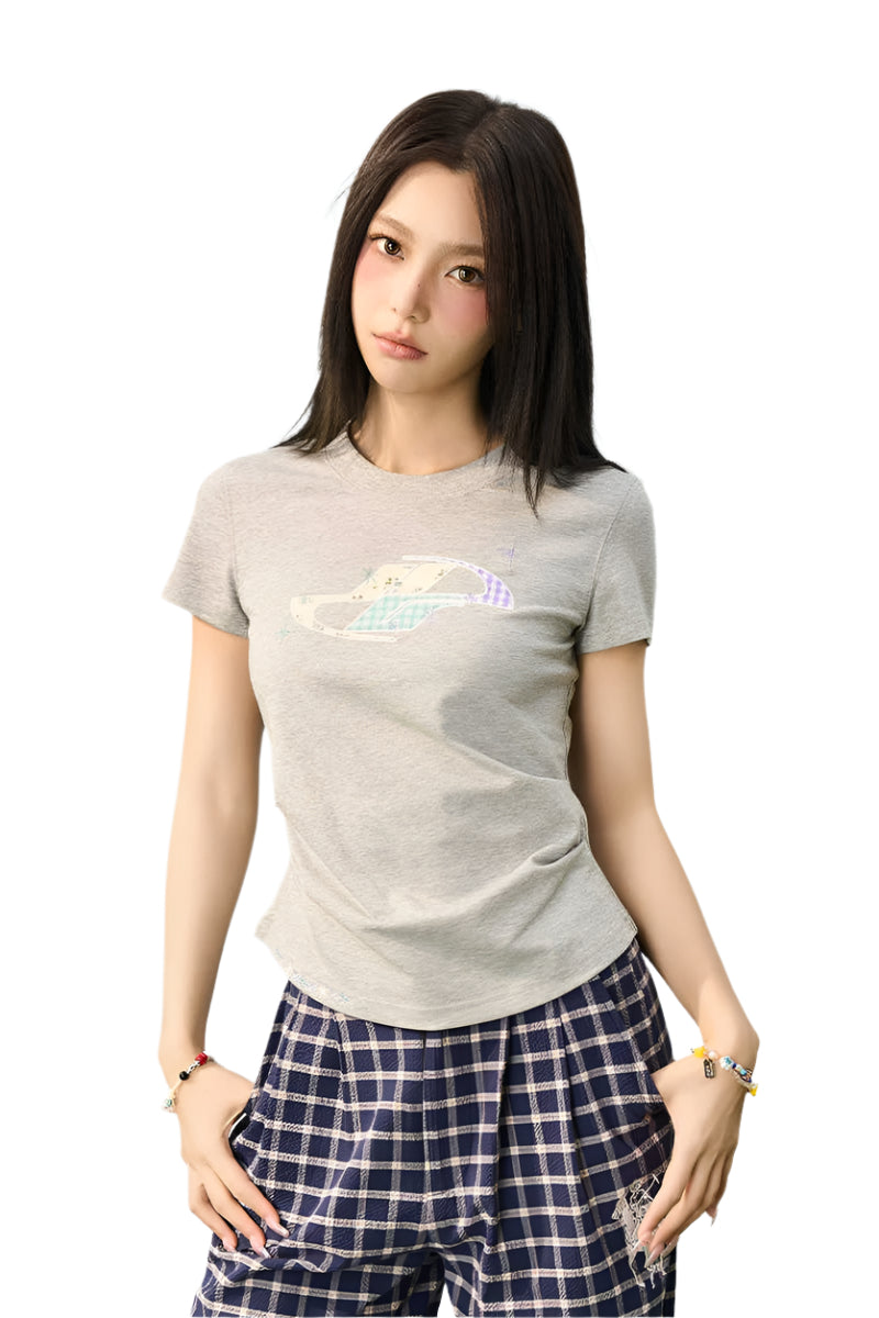 Floral Patch Pleated Slim Tee