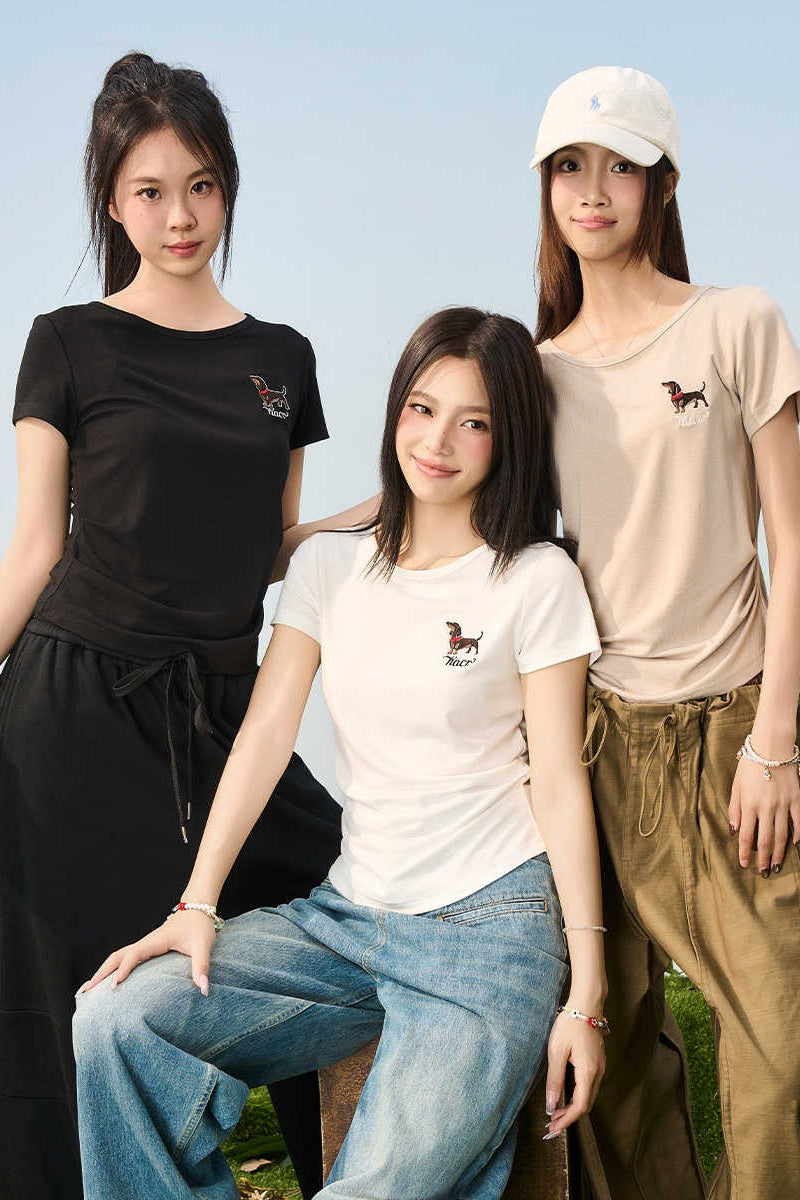 Slim Knit Dog Embroidery Tee
