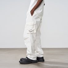 Load image into Gallery viewer, Loose Stitching Pockets Pleated Pants
