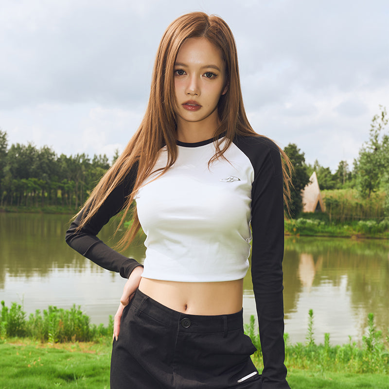 Raglan Metal Logo Crop top