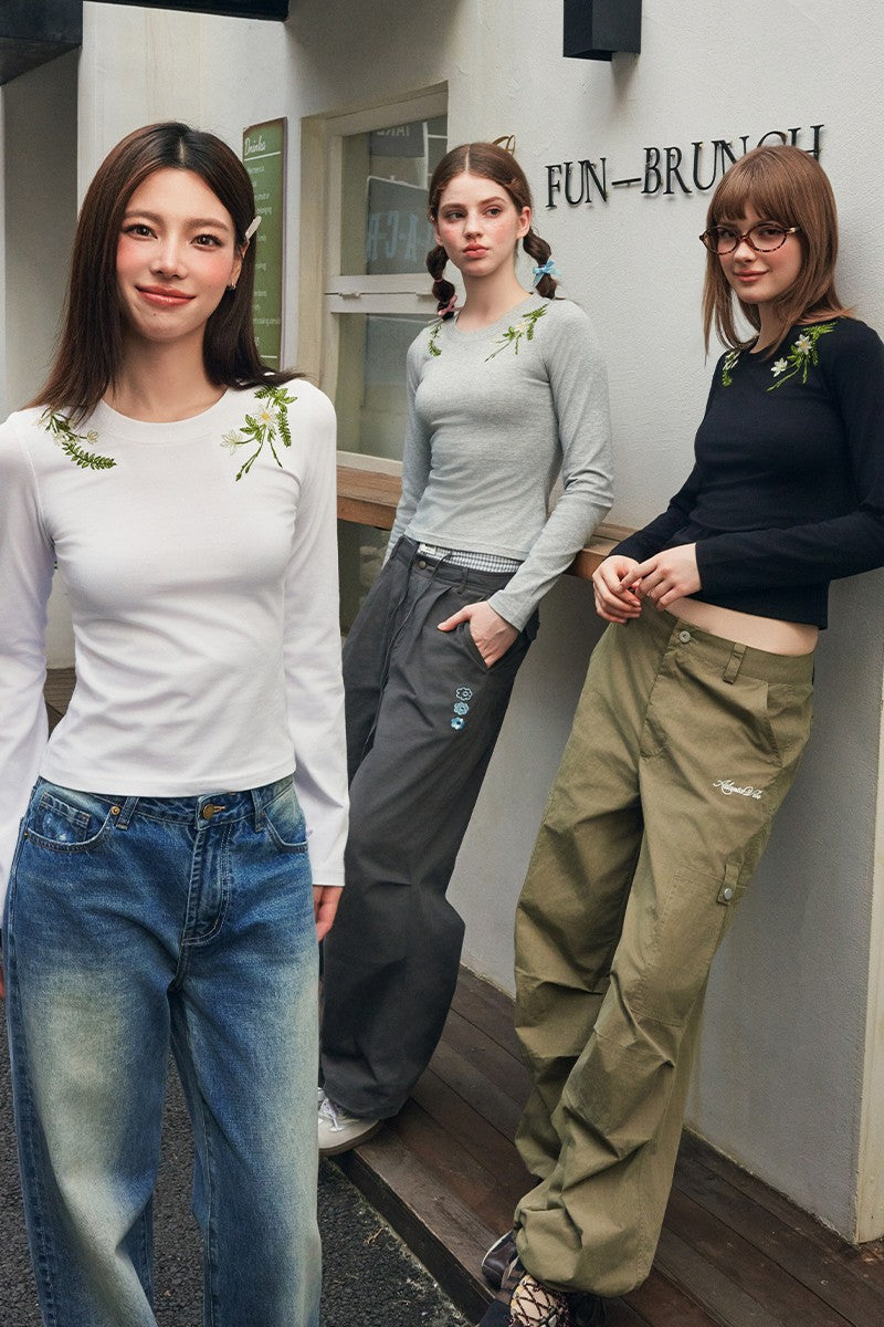 Green Wreath Slim Fit Tee