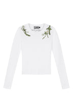 Green Wreath Slim Fit Tee