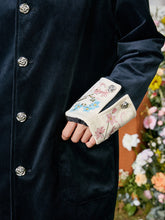 Load image into Gallery viewer, Floral Embroidered Velvet Jacket
