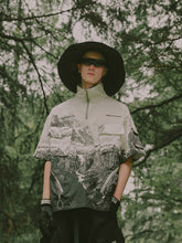 Load image into Gallery viewer, Mountain Short Sleeve Zipper Jacket
