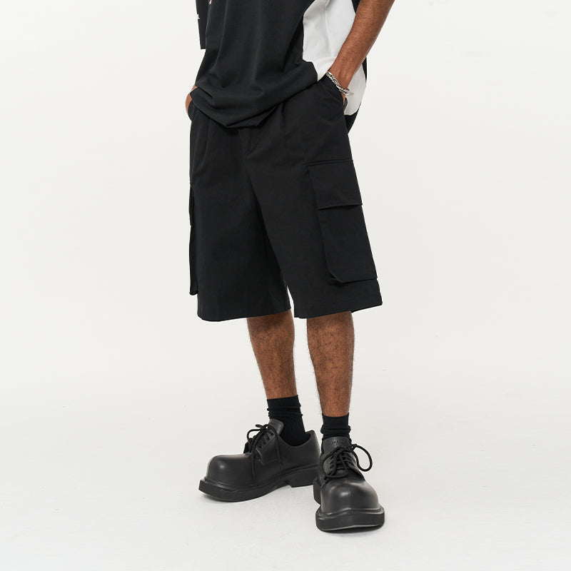 Large Pockets Buckle Shorts