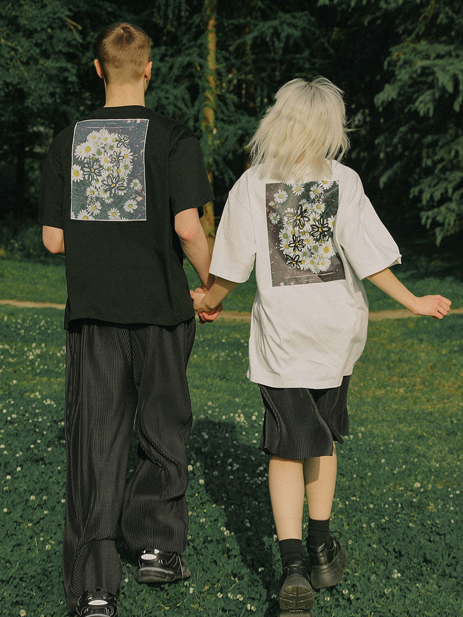 Daisy Painting Logo Tee
