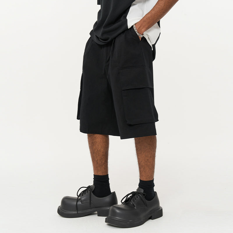 Large Pockets Buckle Shorts