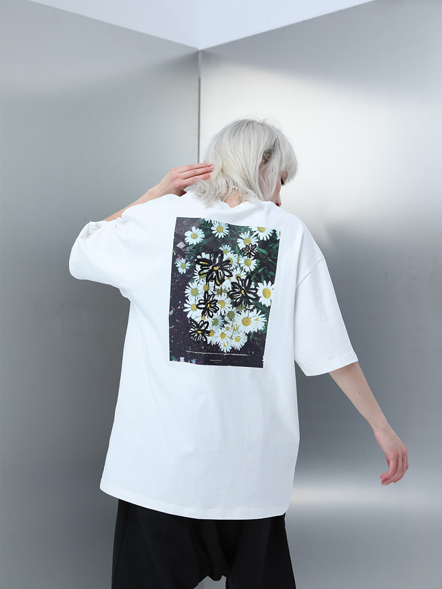 Daisy Painting Logo Tee
